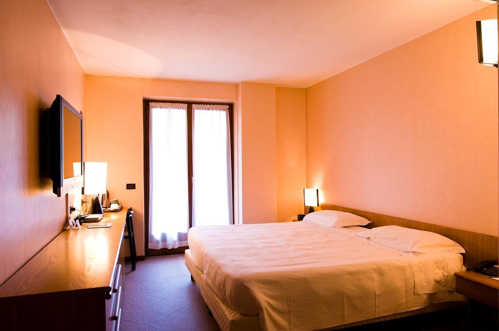 Active Hotel Кастионе дела Презолана Екстериор снимка